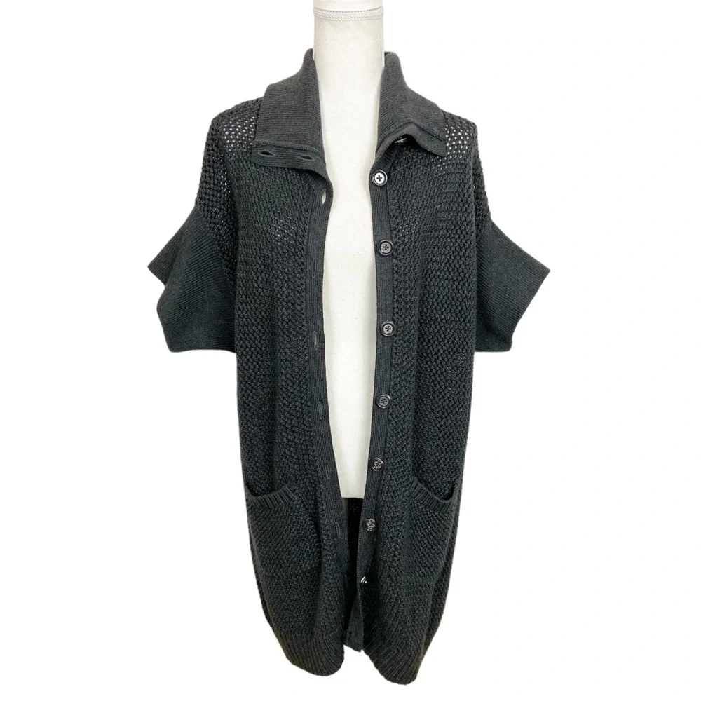 BCBG Paris Grey Waffle Knit Long Cardigan Sweater Short Sleeves Size Small - Picture 4 of 9